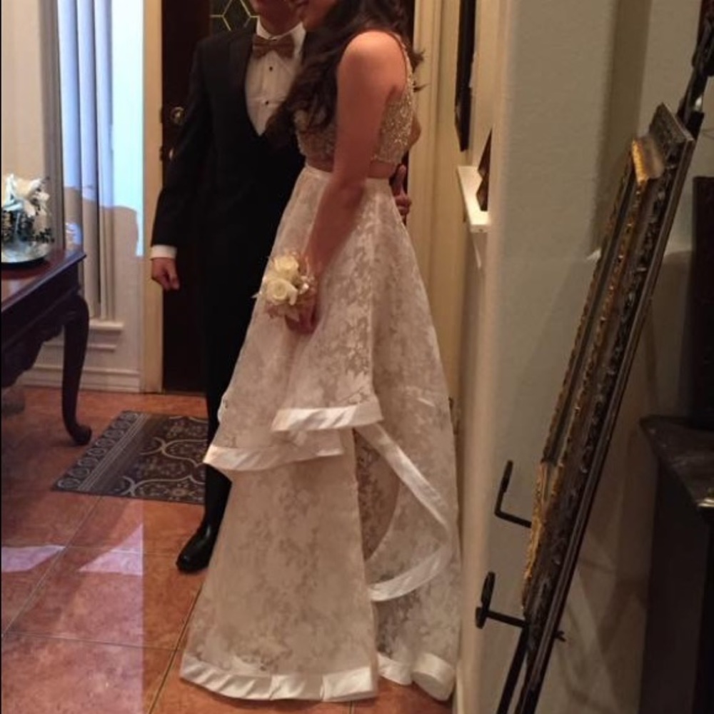 Prom dress